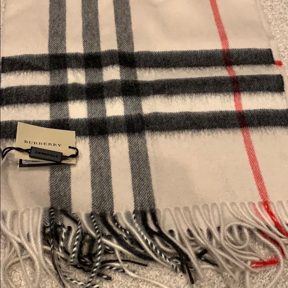 Burberry Giant Check Cashmere Scarf